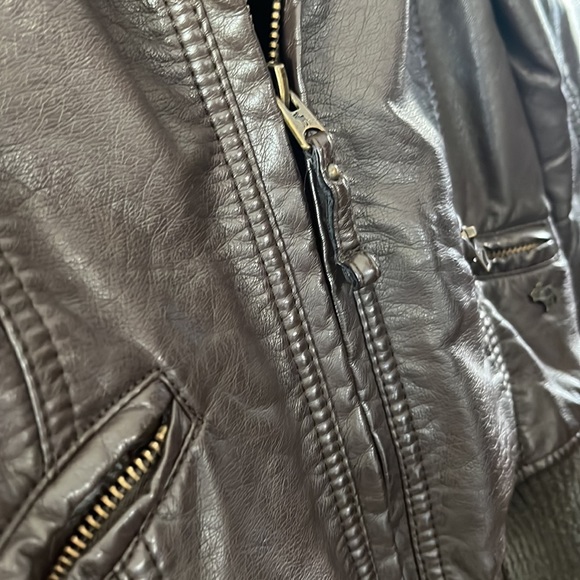 Abercrombie brown pleather jacket - Picture 4 of 4